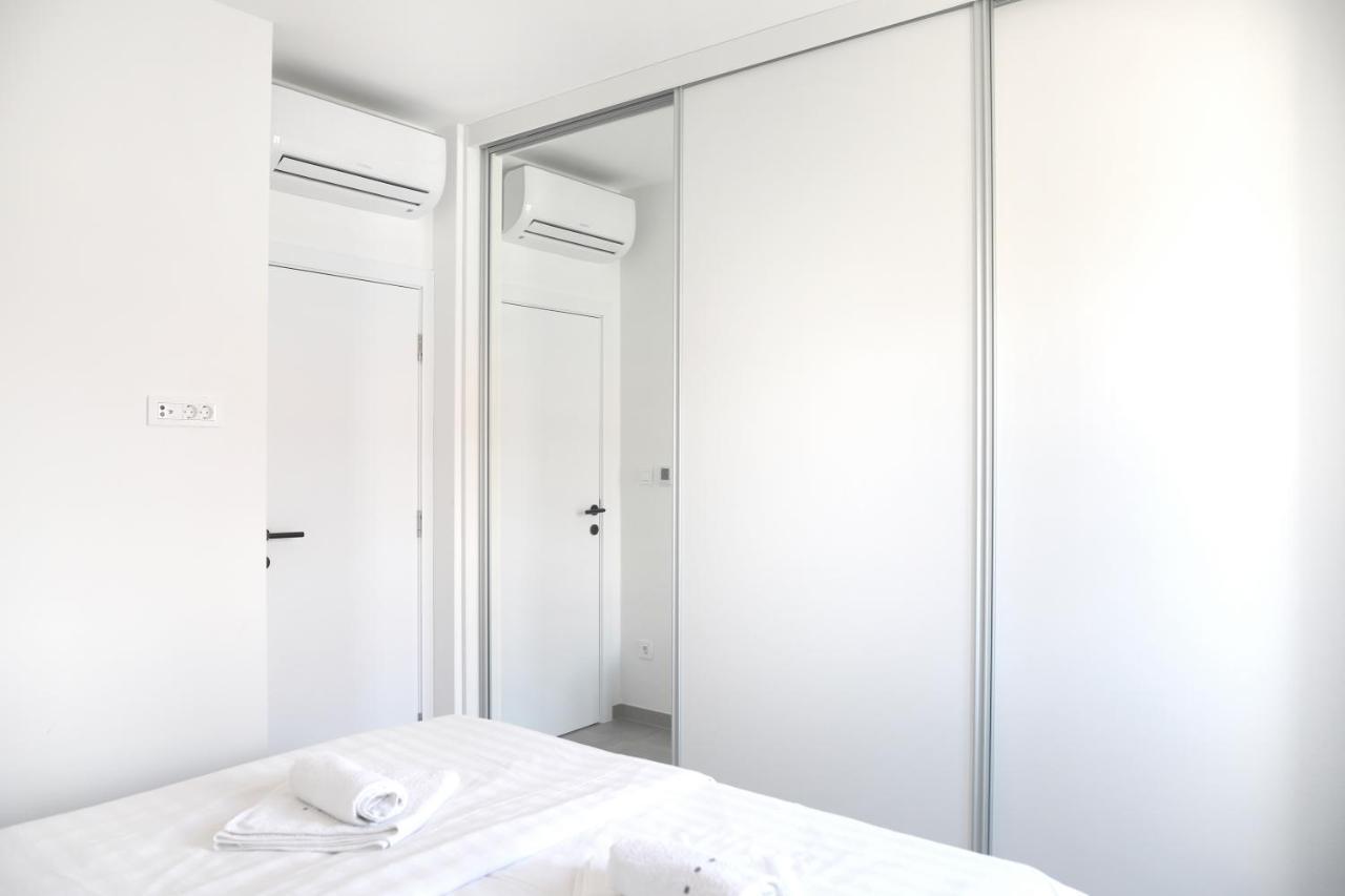 Apartments Terra Sun With Private Pool Or Jacuzzi นยีวีเซ ภายนอก รูปภาพ