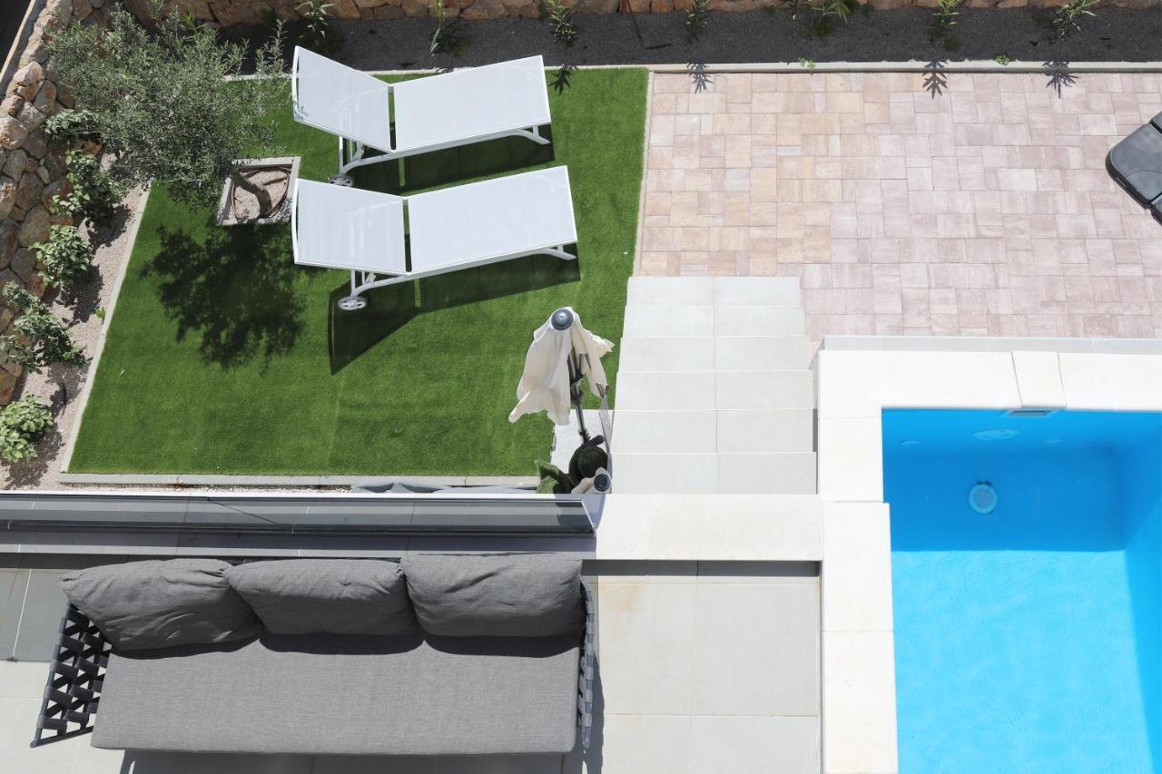 Apartments Terra Sun With Private Pool Or Jacuzzi นยีวีเซ ภายนอก รูปภาพ