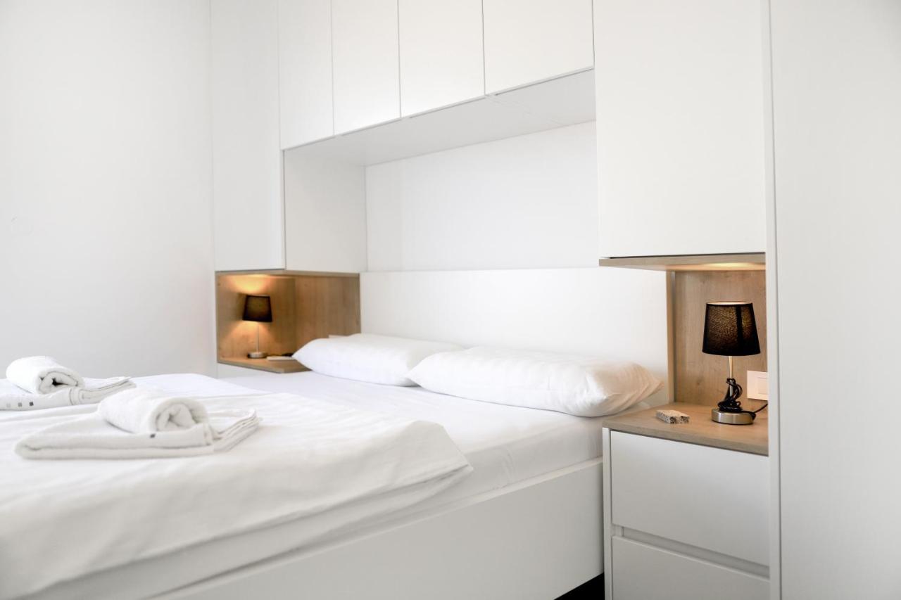 Apartments Terra Sun With Private Pool Or Jacuzzi นยีวีเซ ภายนอก รูปภาพ